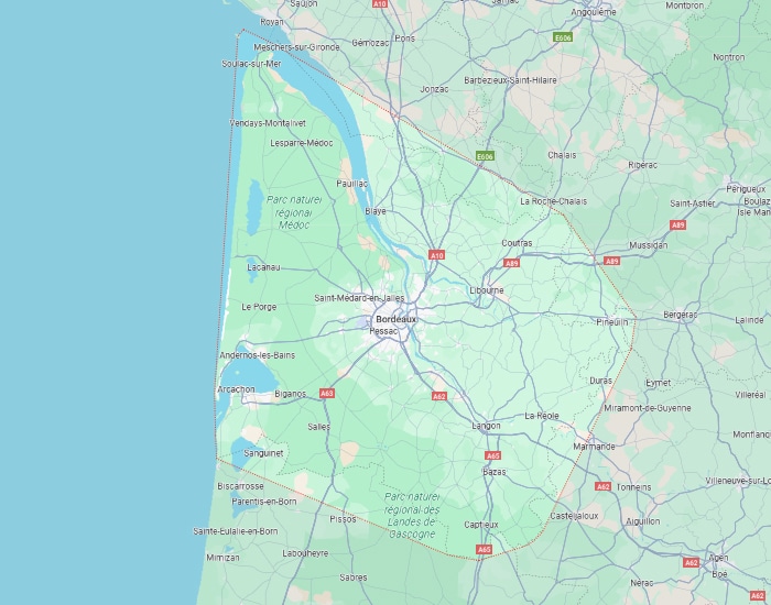 Carte de la région de Bordeaux, France. Villes (Bordeaux, Arcachon, Libourne) et autoroutes A10, A89, A62, A63, A65. Parcs naturels.